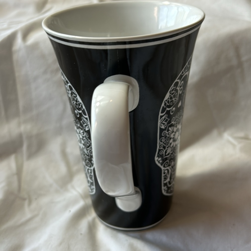 Designer's Choice By Coventry La Calavera Mug - Picture 5 of 6